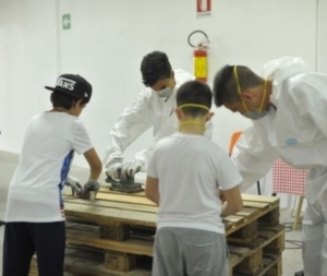 Laboratorio riciclo creativo:arredo open space