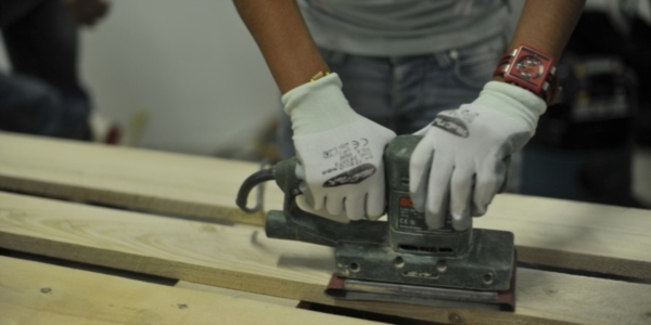 Laboratorio riciclo creativo: arredo open space